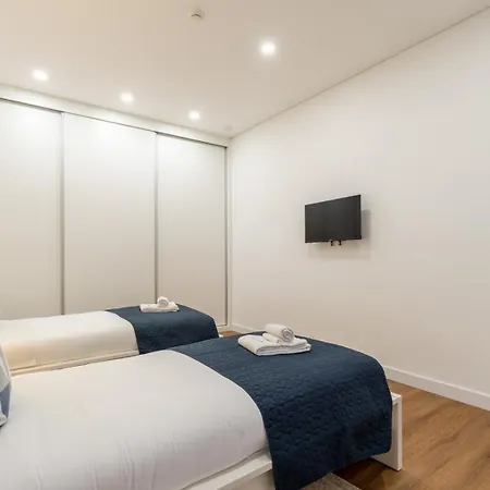 Open-plan In Downtown By Hostwise Porto