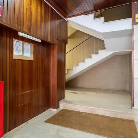 Open-plan In Downtown By Hostwise Porto