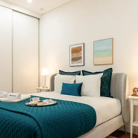 Open-plan In Downtown By Hostwise Porto