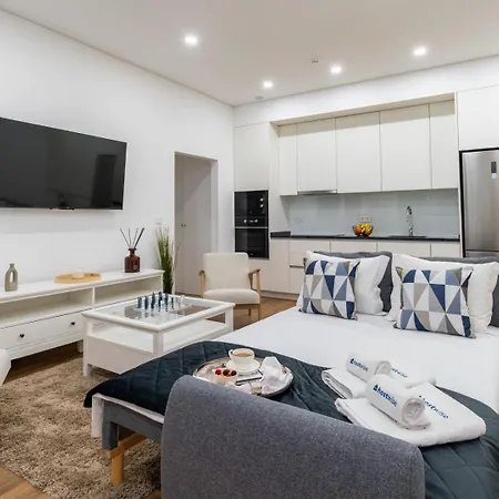 Open-plan In Downtown By Hostwise * Porto