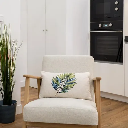 Open-plan In Downtown By Hostwise Porto