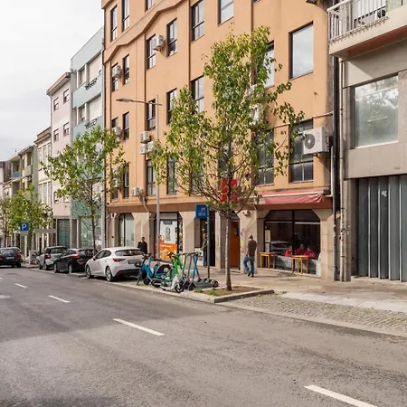 Open-plan In Downtown By Hostwise *