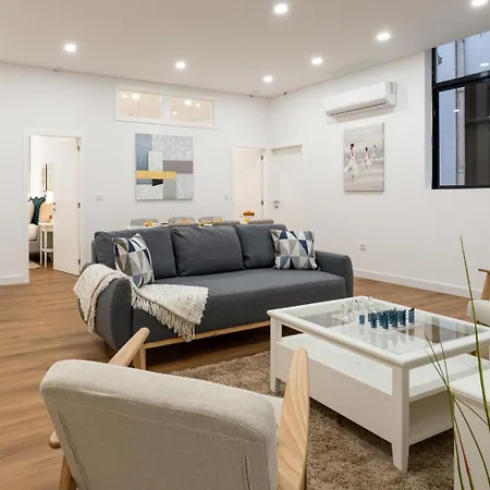 Open-plan In Downtown By Hostwise * Oporto