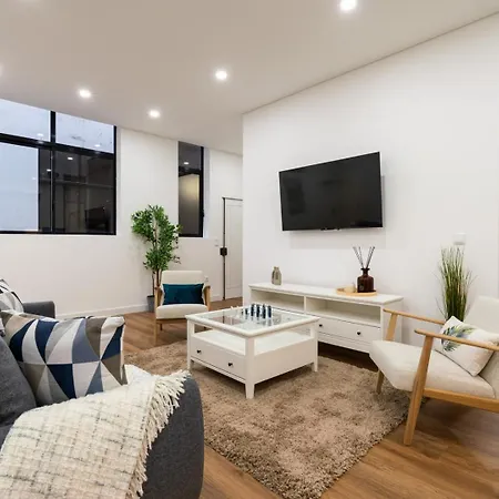 Open-plan In Downtown By Hostwise 波尔图