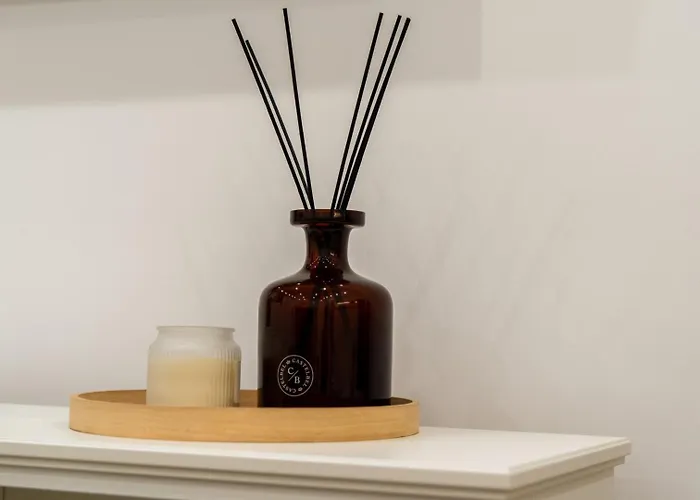 Open-plan In Downtown By Hostwise *